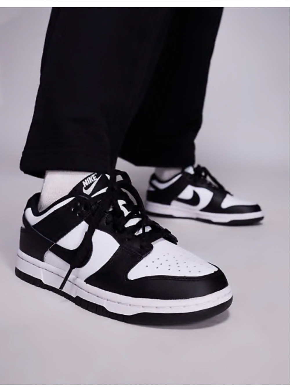 Nike Low Dunk Panda Sneakers Black & White Women’s 9.5
